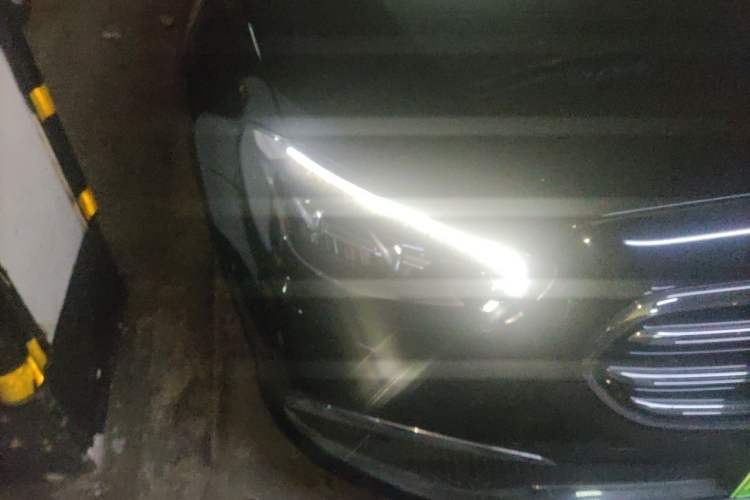 Used Mercedes-Benz E-Class New Energy 2022 Second Facelift E 350 e L Plug-in Hybrid Sedan Right Front Headlight