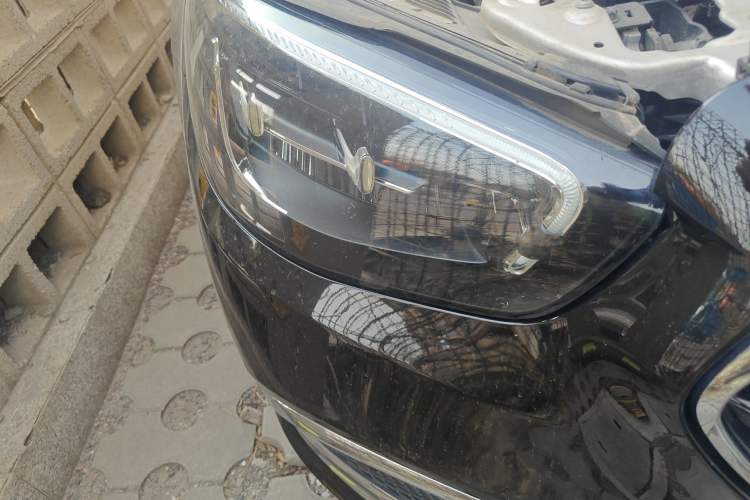 Used Mercedes-Benz E-Class New Energy 2022 Facelift E 350 e L Plug-in Hybrid Sedan Right Front Headlight