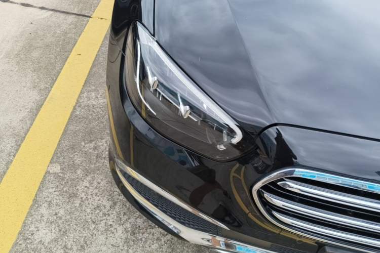 Used Mercedes-Benz E-Class New Energy 2022 Restyled E 350 e L Plug-in Hybrid Sedan Right Front Headlight