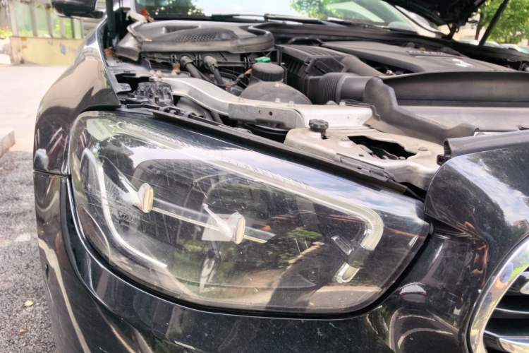 Used Mercedes-Benz E-Class New Energy 2022 Restyled E 350 e L Plug-in Hybrid Sports Sedan Right Front Headlight