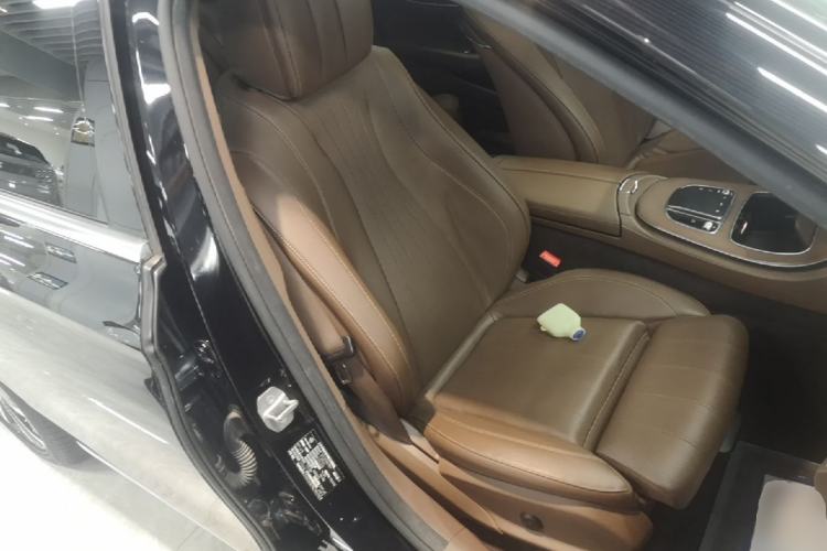 Used Mercedes-Benz E-Class New Energy 2022 Second Facelift E 350 e L Plug-in Hybrid Sedan Right Front Seat