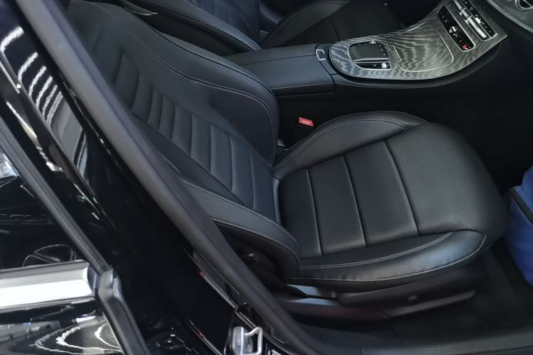 Used Mercedes-Benz E-Class New Energy 2022 Restyled E 350 e L Plug-in Hybrid Sports Sedan Right Front Seat