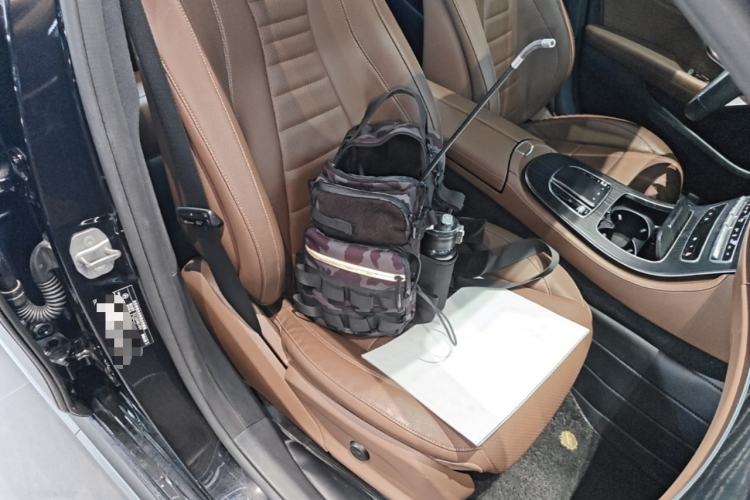 Used Mercedes-Benz E-Class New Energy 2022 E 350 e L Plug-in Hybrid Sports Sedan Right Front Seat