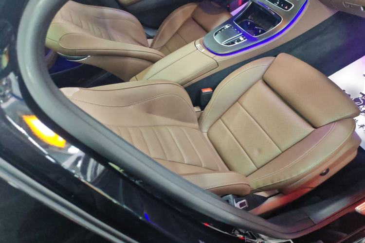 Used Mercedes-Benz E-Class New Energy 2022 Restyled E 350 e L Plug-in Hybrid Sports Sedan Right Front Seat