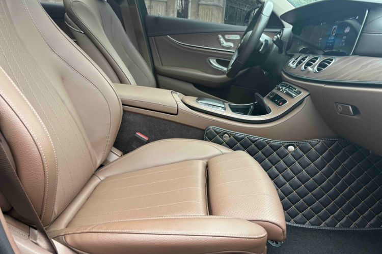 Used Mercedes-Benz E-Class New Energy 2022 Facelift E 350 e L Plug-in Hybrid Sedan Right Front Seat
