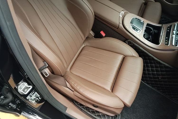 Used Mercedes-Benz E-Class New Energy 2022 Facelift E 350 e L Plug-in Hybrid Sedan Right Front Seat