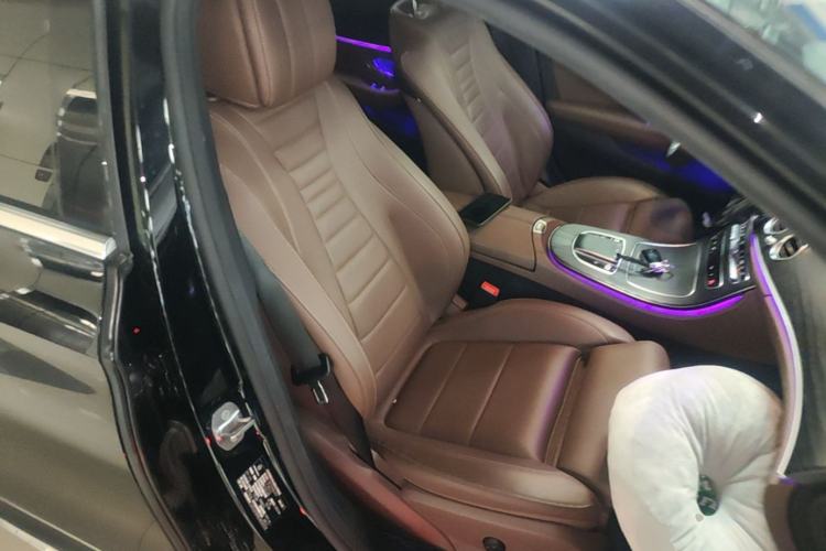 Used Mercedes-Benz E-Class New Energy 2022 Second Facelift E 350 e L Plug-in Hybrid Sports Sedan Right Front Seat