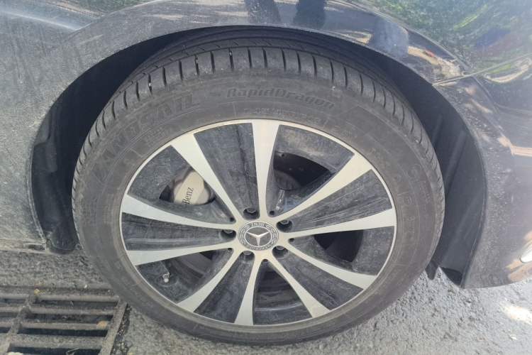 Used Mercedes-Benz E-Class New Energy 2022 Facelift E 350 e L Plug-in Hybrid Sedan Right Front Wheel Hub