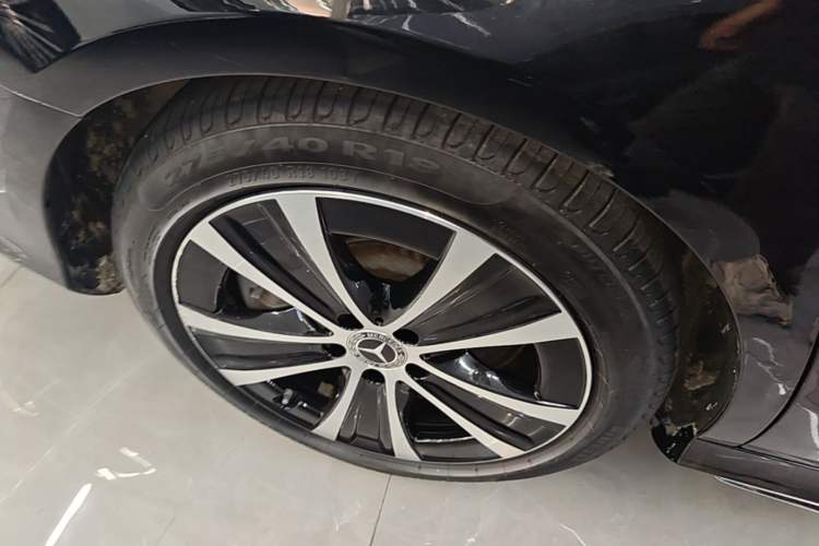 Used Mercedes-Benz E-Class New Energy 2022 Restyled E 350 e L Plug-in Hybrid Sports Sedan Right Rear Wheel Hub