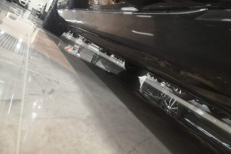 Used Mercedes-Benz E-Class New Energy 2022 Second Facelift E 350 e L Plug-in Hybrid Sedan Right Side Sill