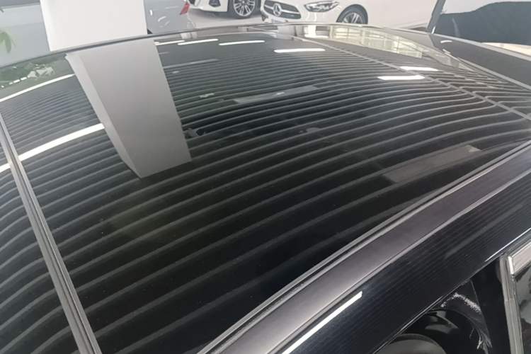 Used Mercedes-Benz E-Class New Energy 2022 Second Facelift E 350 e L Plug-in Hybrid Sports Sedan Roof