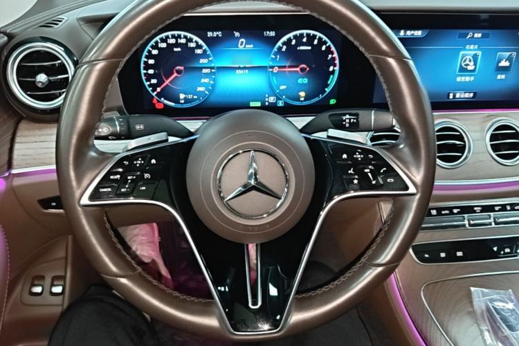 Used Mercedes-Benz E-Class New Energy 2022 Second Facelift E 350 e L Plug-in Hybrid Sedan Steering Wheel