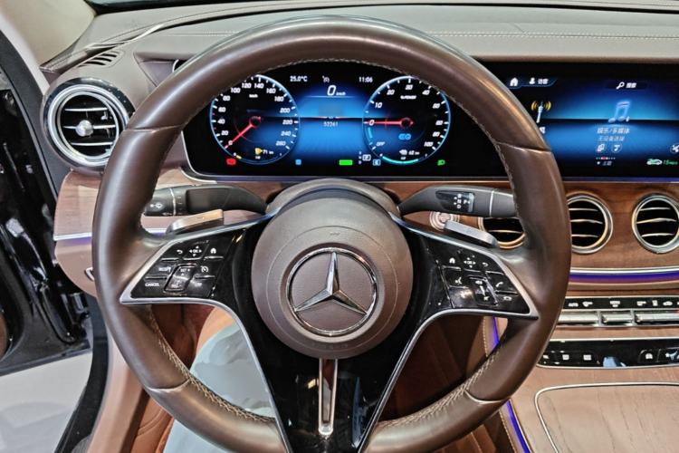 Used Mercedes-Benz E-Class New Energy 2022 E 350 e L Plug-in Hybrid Sedan Steering Wheel
