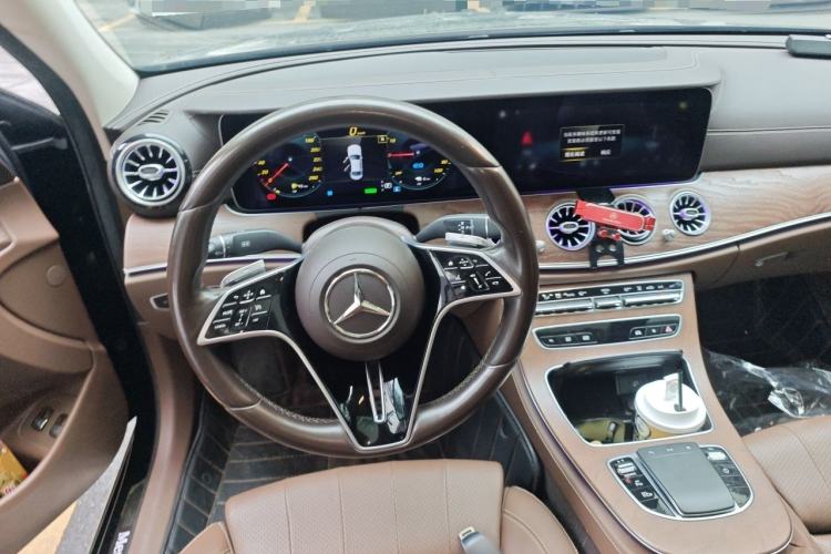 Used Mercedes-Benz E-Class New Energy 2022 Restyled E 350 e L Plug-in Hybrid Sports Sedan Steering Wheel