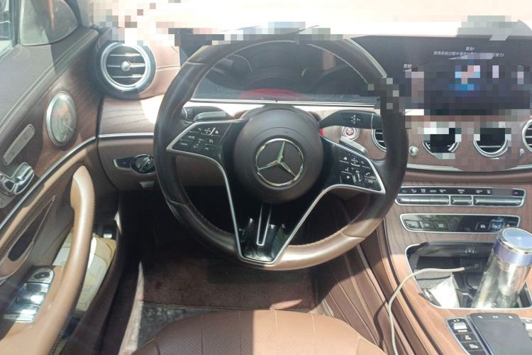 Used Mercedes-Benz E-Class New Energy 2022 Restyled E 350 e L Plug-in Hybrid Sedan Steering Wheel