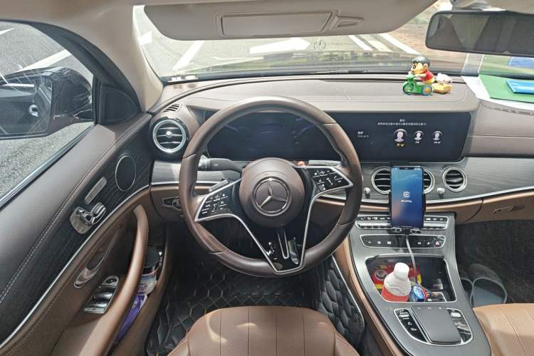 Used Mercedes-Benz E-Class New Energy 2022 Restyled E 350 e L Plug-in Hybrid Sedan Steering Wheel