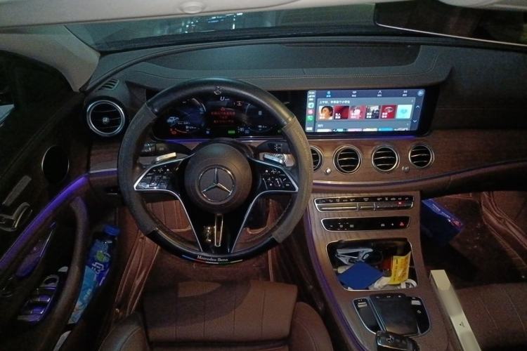 Used Mercedes-Benz E-Class New Energy 2022 Second Facelift E 350 e L Plug-in Hybrid Sedan Steering Wheel