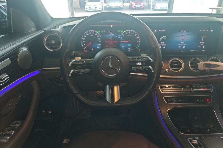 Used Mercedes-Benz E-Class New Energy 2022 Second Facelift E 350 e L Plug-in Hybrid Sports Sedan Steering Wheel