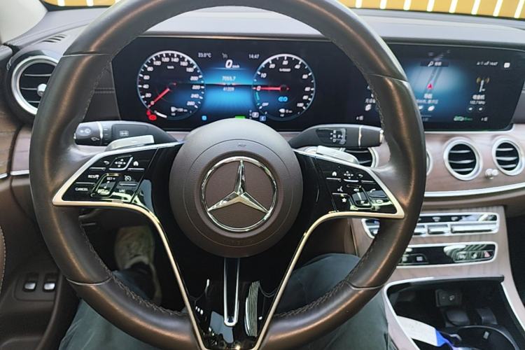 Used Mercedes-Benz E-Class New Energy 2022 Restyled E 350 e L Plug-in Hybrid Sedan Steering Wheel