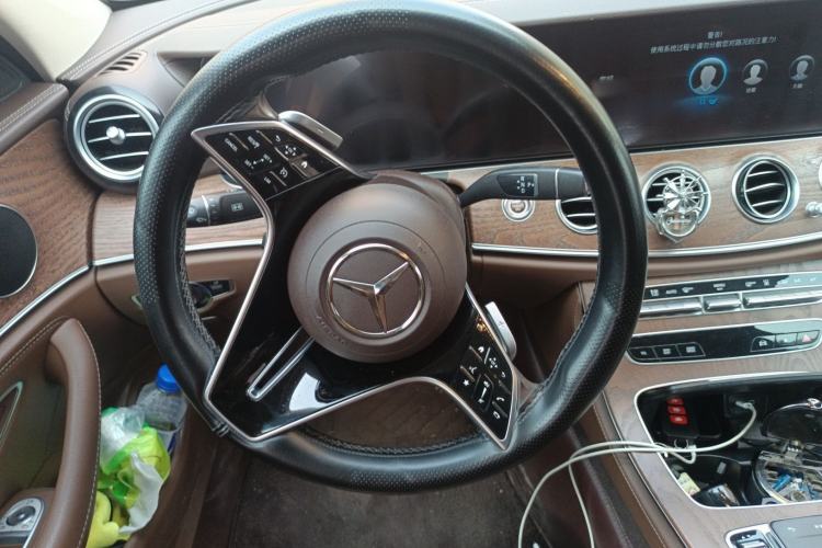 Used Mercedes-Benz E-Class New Energy 2022 Restyled E 350 e L Plug-in Hybrid Sedan Steering Wheel