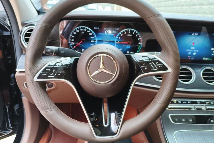 Used Mercedes-Benz E-Class New Energy 2022 E 350 e L Plug-in Hybrid Sedan Steering Wheel