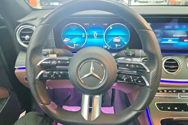 Used Mercedes-Benz E-Class New Energy 2022 Restyled E 350 e L Plug-in Hybrid Sports Sedan Steering Wheel