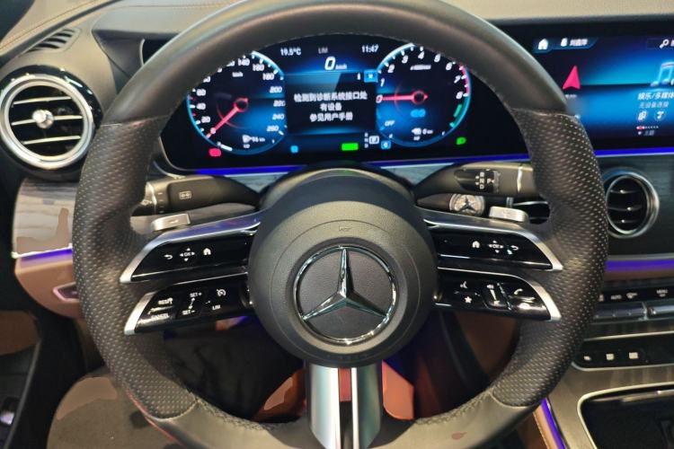 Used Mercedes-Benz E-Class New Energy 2022 Second Facelift E 350 e L Plug-in Hybrid Sports Sedan Steering Wheel