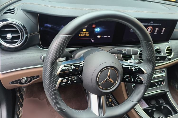Used Mercedes-Benz E-Class New Energy 2022 Restyled E 350 e L Plug-in Hybrid Sports Sedan Steering Wheel