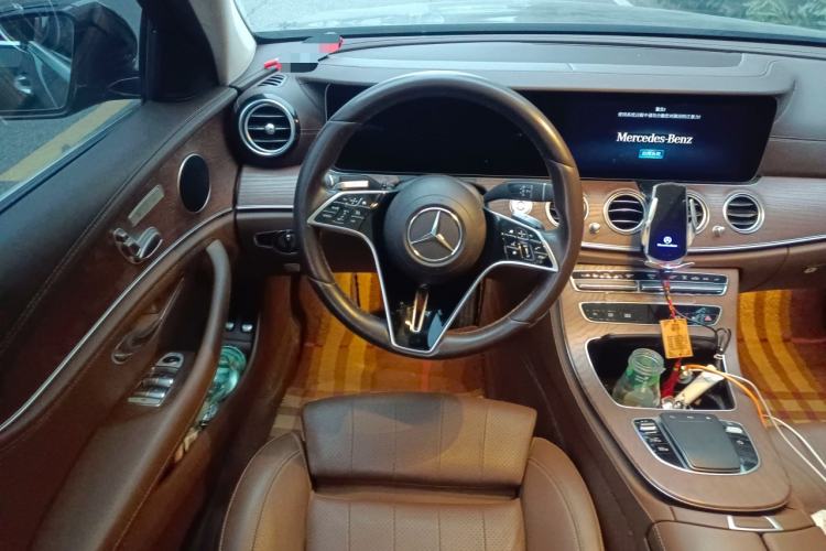Used Mercedes-Benz E-Class New Energy 2022 Facelift E 350 e L Plug-in Hybrid Sedan Steering Wheel