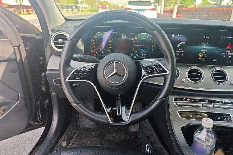 Used Mercedes-Benz E-Class New Energy 2022 E 350 e L Plug-in Hybrid Sedan Steering Wheel
