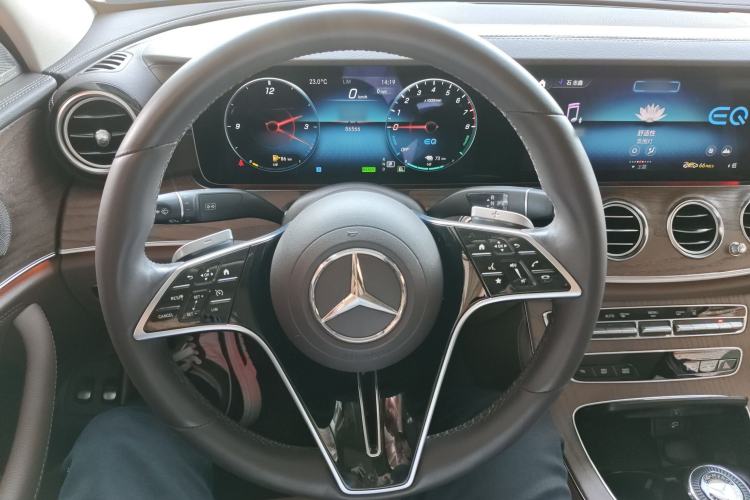 Used Mercedes-Benz E-Class New Energy 2022 Facelift E 350 e L Plug-in Hybrid Sedan Steering Wheel