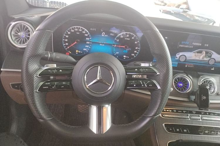 Used Mercedes-Benz E-Class New Energy 2022 Restyled E 350 e L Plug-in Hybrid Sports Sedan Steering Wheel