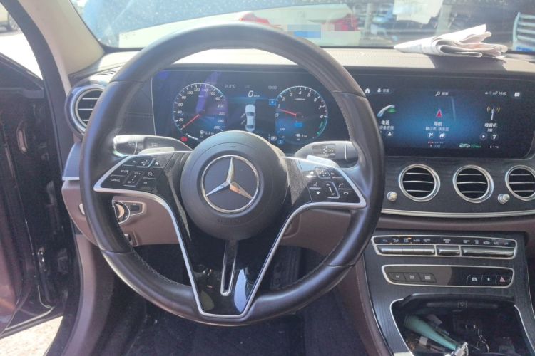 Used Mercedes-Benz E-Class New Energy 2022 Facelift E 350 e L Plug-in Hybrid Sedan Steering Wheel