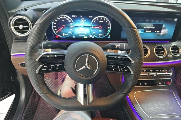Used Mercedes-Benz E-Class New Energy 2022 Second Facelift E 350 e L Plug-in Hybrid Sports Sedan Steering Wheel