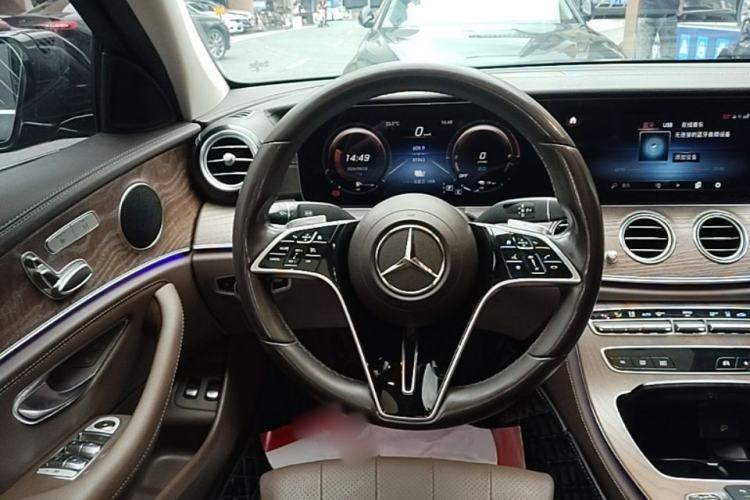 Used Mercedes-Benz E-Class New Energy 2022 Facelift E 350 e L Plug-in Hybrid Sedan Steering Wheel