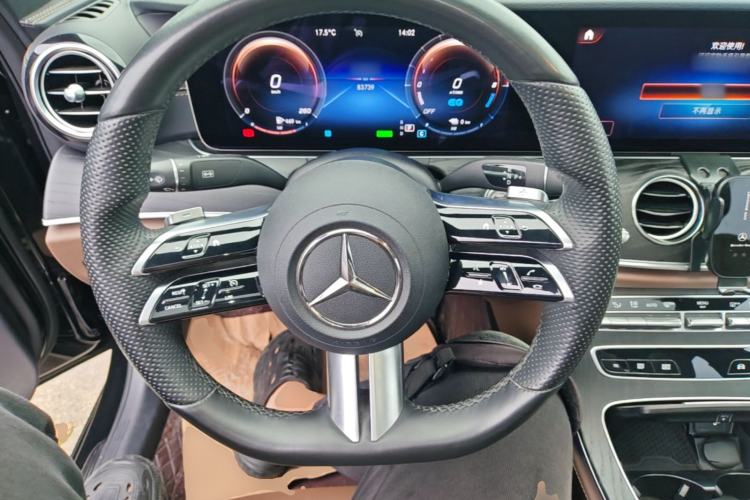 Used Mercedes-Benz E-Class New Energy 2022 Second Facelift E 350 e L Plug-in Hybrid Sedan Steering Wheel