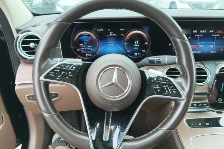 Used Mercedes-Benz E-Class New Energy 2022 Restyled E 350 e L Plug-in Hybrid Sedan Steering Wheel