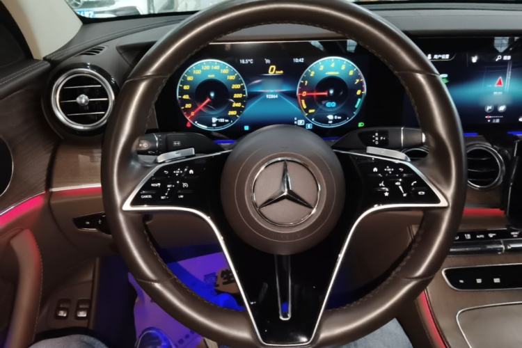 Used Mercedes-Benz E-Class New Energy 2022 Facelift E 350 e L Plug-in Hybrid Sedan Steering Wheel