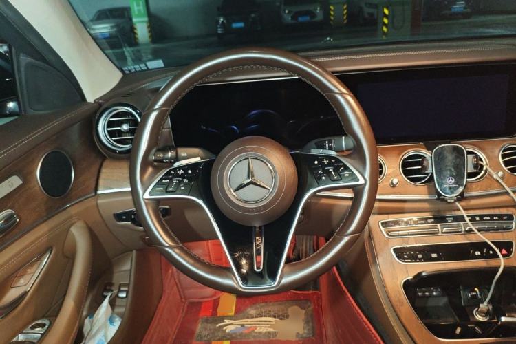 Used Mercedes-Benz E-Class New Energy 2022 Restyled E 350 e L Plug-in Hybrid Sedan Steering Wheel
