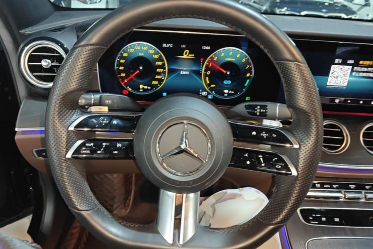 Used Mercedes-Benz E-Class New Energy 2022 Restyled E 350 e L Plug-in Hybrid Sports Sedan Steering Wheel