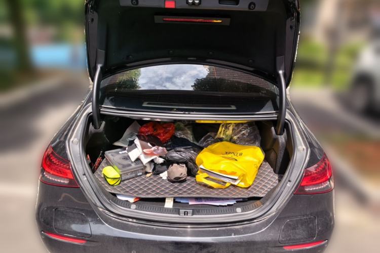 Used Mercedes-Benz E-Class New Energy 2022 Restyled E 350 e L Plug-in Hybrid Sports Sedan Trunk