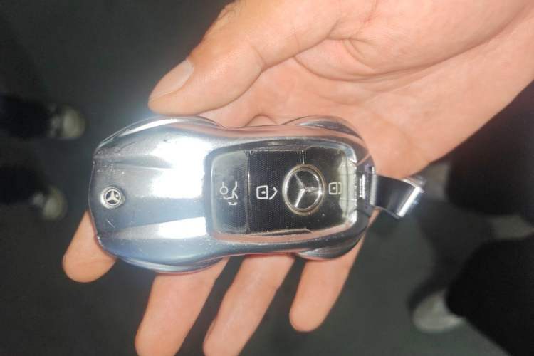 Used Mercedes-Benz E-Class New Energy 2022 E 350 e L Plug-in Hybrid Sedan Vehicle Key