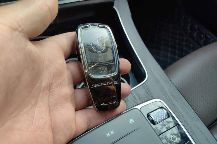 Used Mercedes-Benz E-Class New Energy 2022 Second Facelift E 350 e L Plug-in Hybrid Sports Sedan Vehicle Key