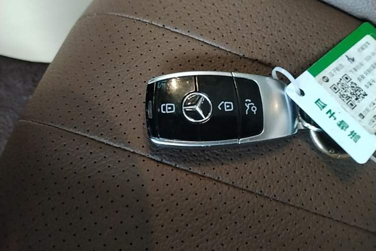 Used Mercedes-Benz E-Class New Energy 2022 Restyled E 350 e L Plug-in Hybrid Sedan Vehicle Key