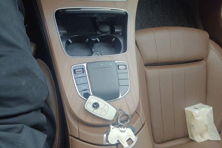 Used Mercedes-Benz E-Class New Energy 2022 Facelift E 350 e L Plug-in Hybrid Sedan Vehicle Key
