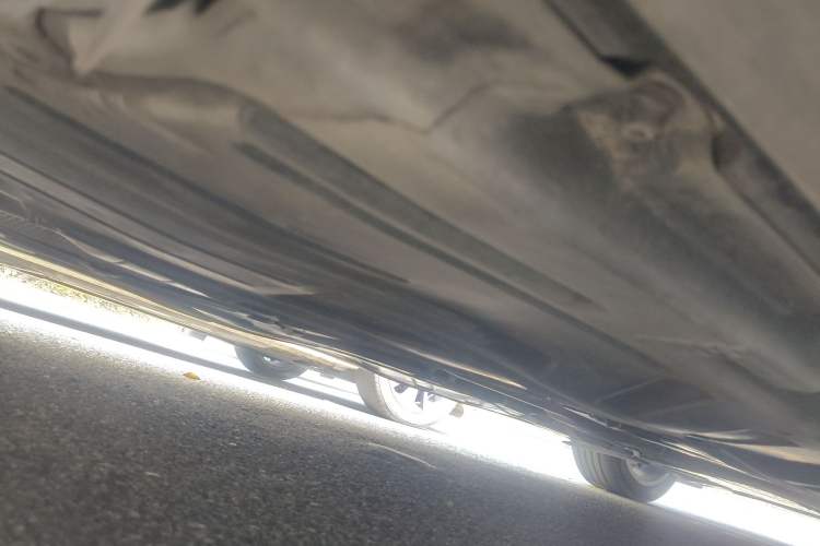 Used Mercedes-Benz E-Class New Energy 2022 Restyled E 350 e L Plug-in Hybrid Sports Sedan Chassis Rear Right