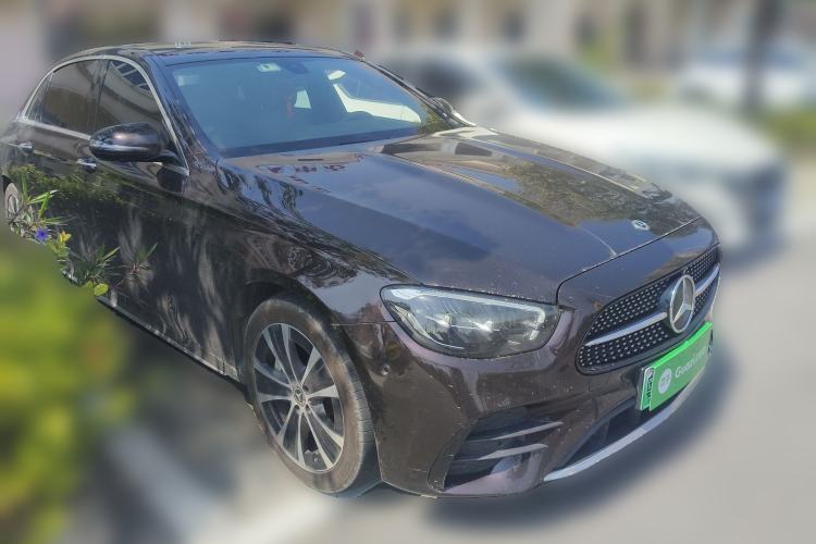 Used Mercedes-Benz E-Class New Energy 2022 Restyled E 350 e L Plug-in Hybrid Sports Sedan Front Right 45 Deg