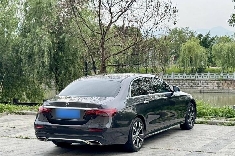 Used Mercedes-Benz E-Class New Energy 2022 Restyled E 350 e L Plug-in Hybrid Sports Sedan Exterior 3