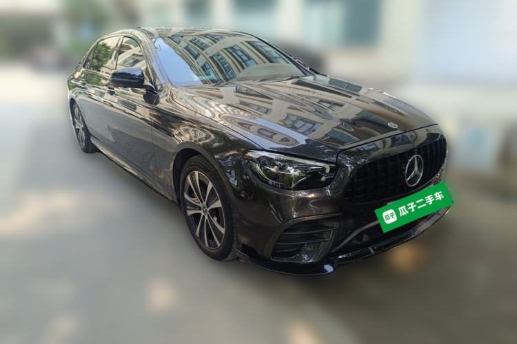 Used Mercedes-Benz E-Class New Energy 2022 Restyled E 350 e L Plug-in Hybrid Sports Sedan Front Right 45 Deg
