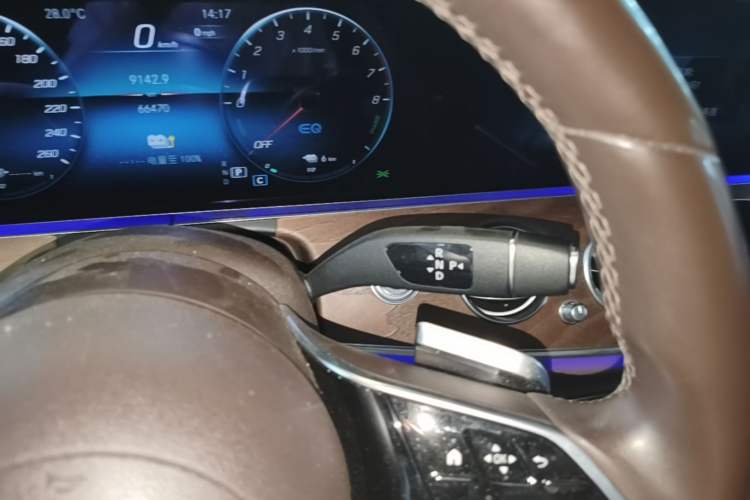 Used Mercedes-Benz E-Class New Energy 2022 E 350 e L Plug-in Hybrid Sedan Gear Lever